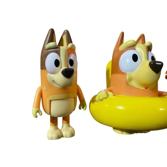 Bluey Bingo Dog Moose Toys Figures & Bath Water Squirter Set - Picture 4 of 4
